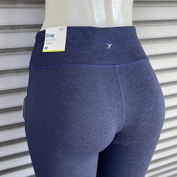 Old Navy Crop Active Legging Size M - Picture 7 of 12